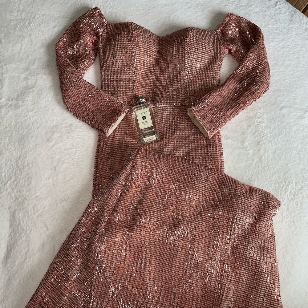 Shoulders off mermaid dress